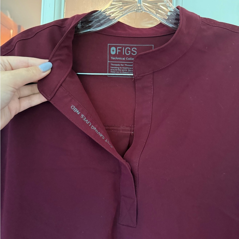 Women's Burgundy FIGS Scrubs - Picture 2 of 3